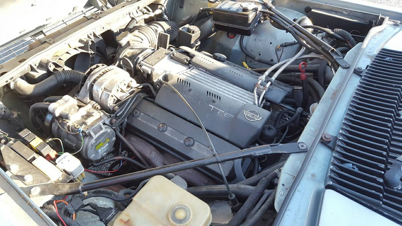Illustration for article titled For $4,800, Could This 1990 Jaguar XJS With A Chevy V8 Be The Cat’s Meow?